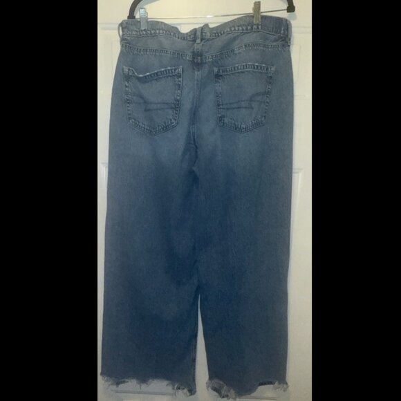 American Eagle Jeans Womens sz.16S Super High Rise Baggy Wide Leg Distressed Hem - Picture 6 of 6